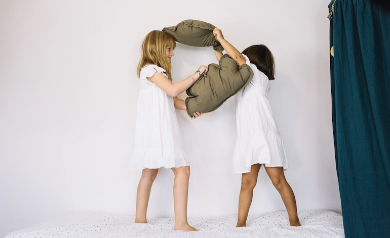 Las peleas entre hermanos son comunes