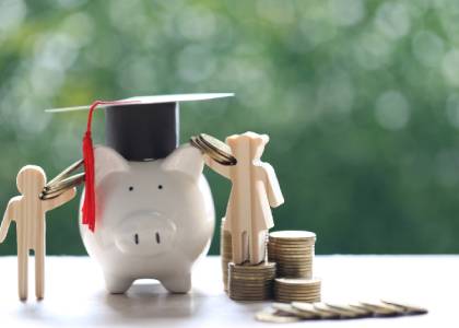 Programas de becas y ayudas financieras: Opciones disponibles en los colegios privados y cómo solicitarlas.